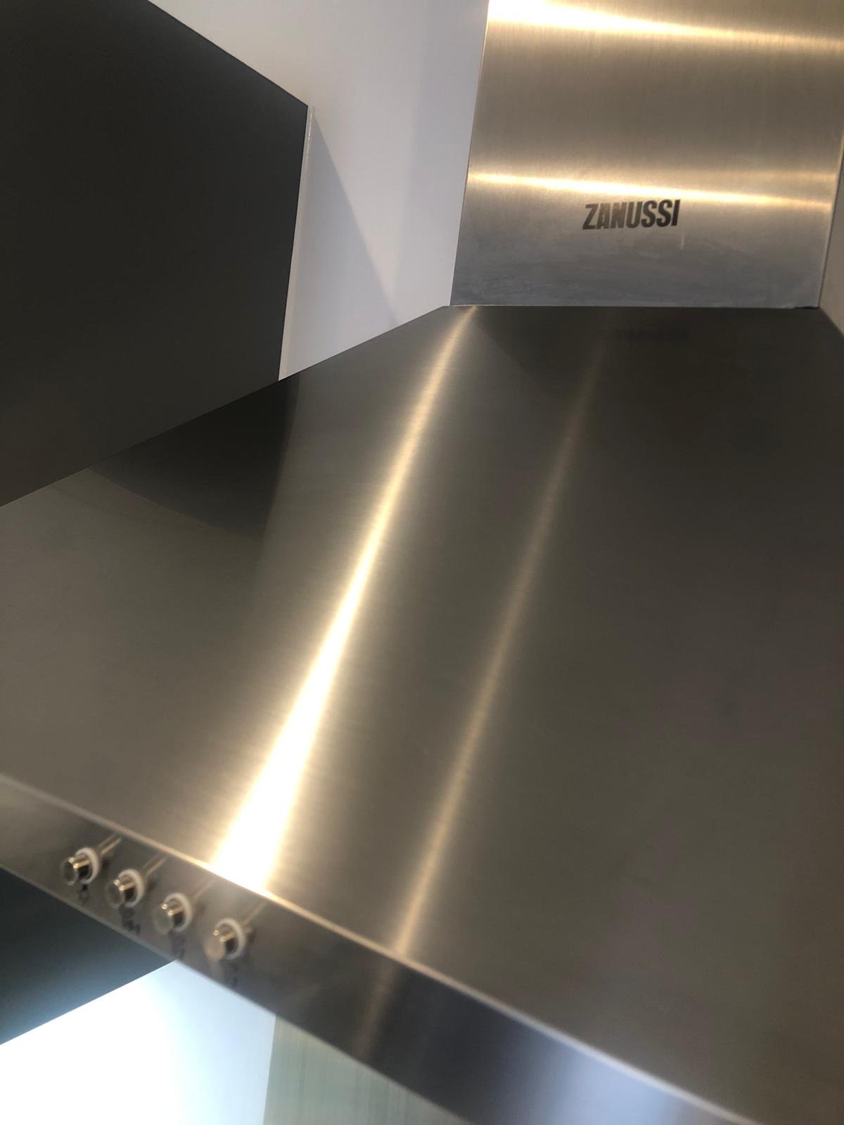 Mtp oven clean left side